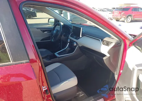 2025 Toyota Rav4 Xle Premium z USA, uszkodzony, nr VIN 2T3A1RFV5SW540578